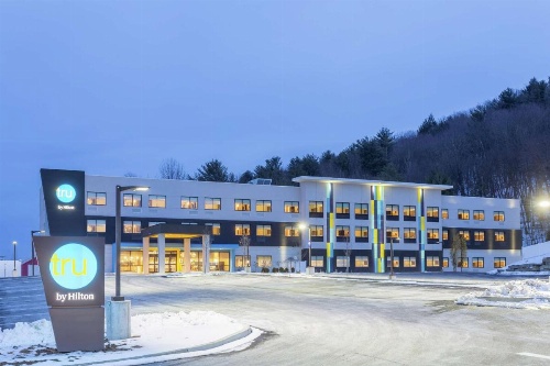 Tru by Hilton Vestal Binghamton, NY image 5